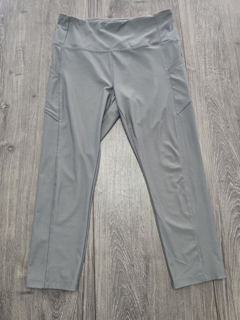-Vogo Athletica sage green High-Waisted Active Leggings W/ Side Pockets Large